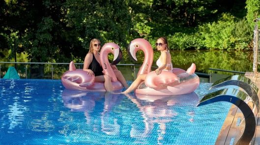 Бассейны и бани